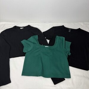 Crop Top Bundle Women's Size Medium Short And Long Sleeve Minimalist Streetwear
